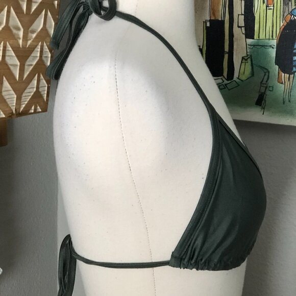 Gorgeous Bikini Top - Triangle Swimsuit - Picture 3 of 8